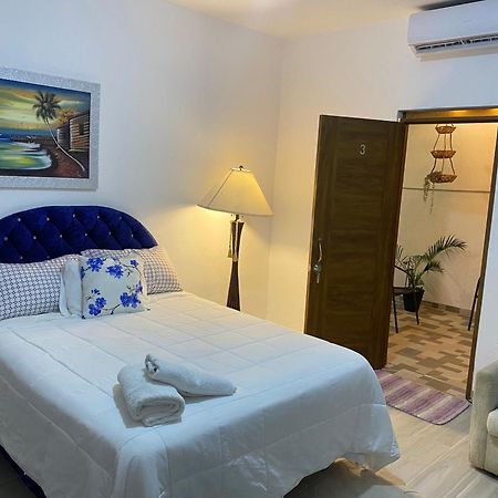 Only Room By Merengue House, 8 Minutos Airport Monte Adentro  Exterior photo