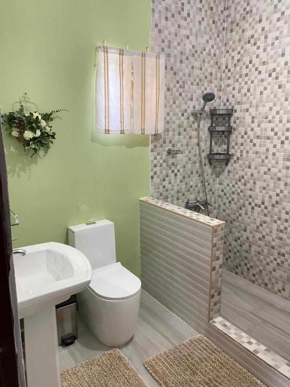 Only Room By Merengue House, 8 Minutos Airport Monte Adentro  Exterior photo